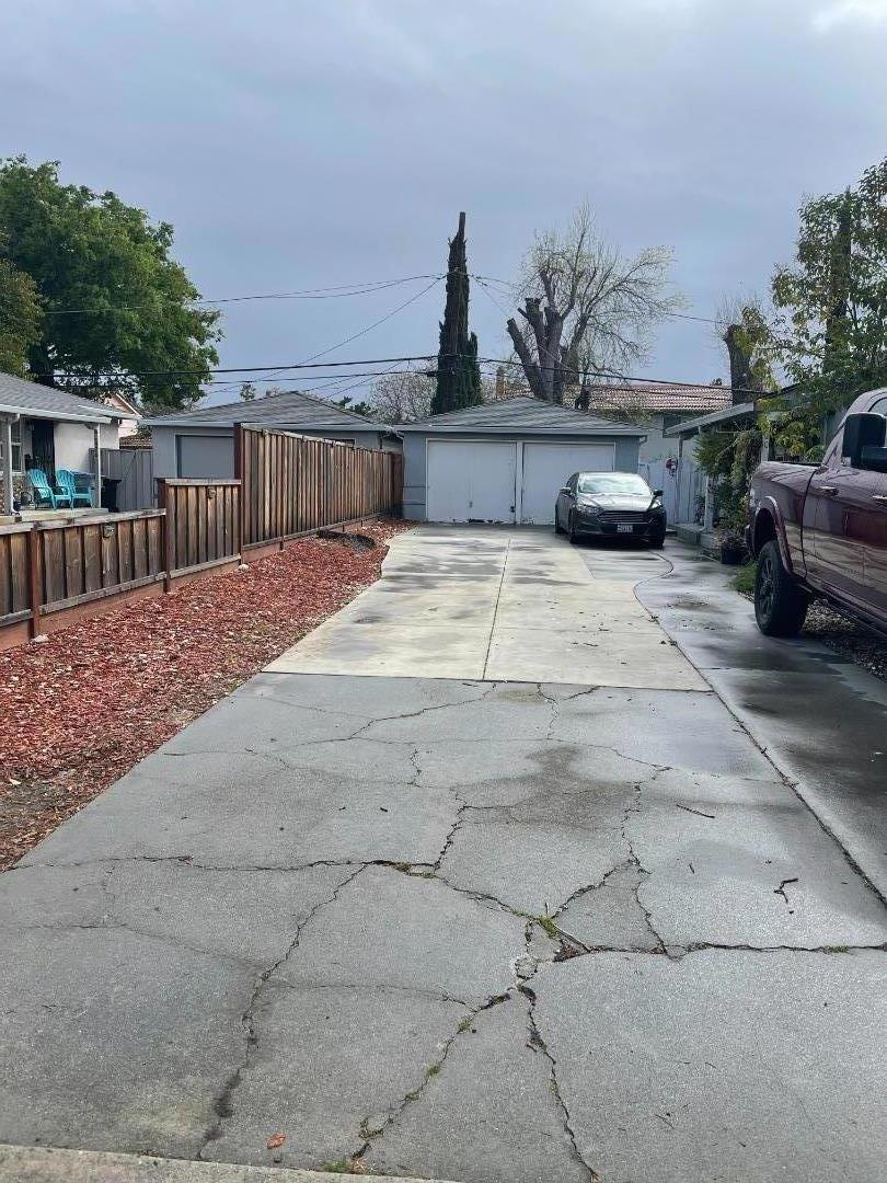 Properties 4 980 Princess Anne Drive