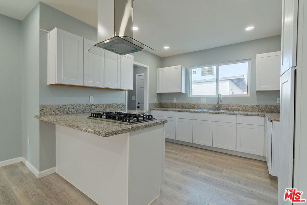 1341 W 94th Street