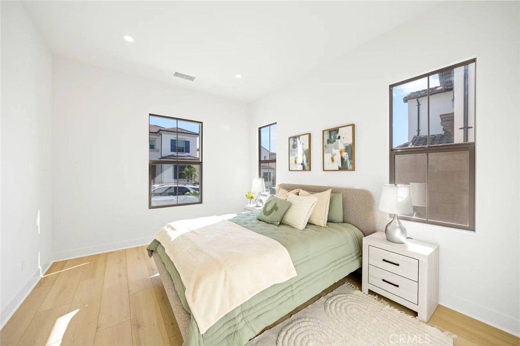 Properties 3 123 Sunnybank