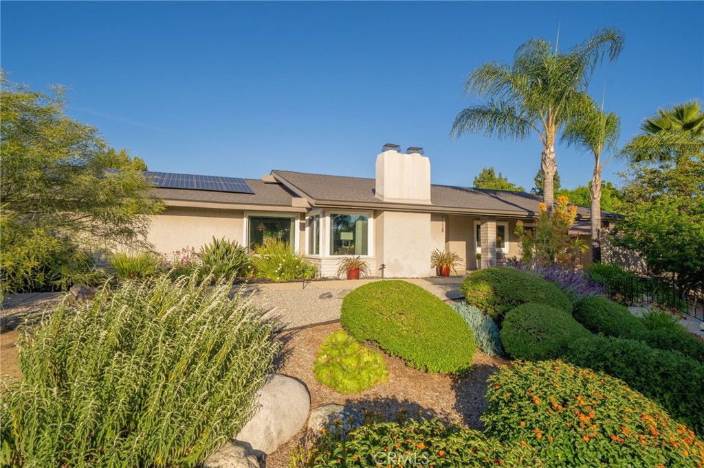 2128 N Villa Maria Road