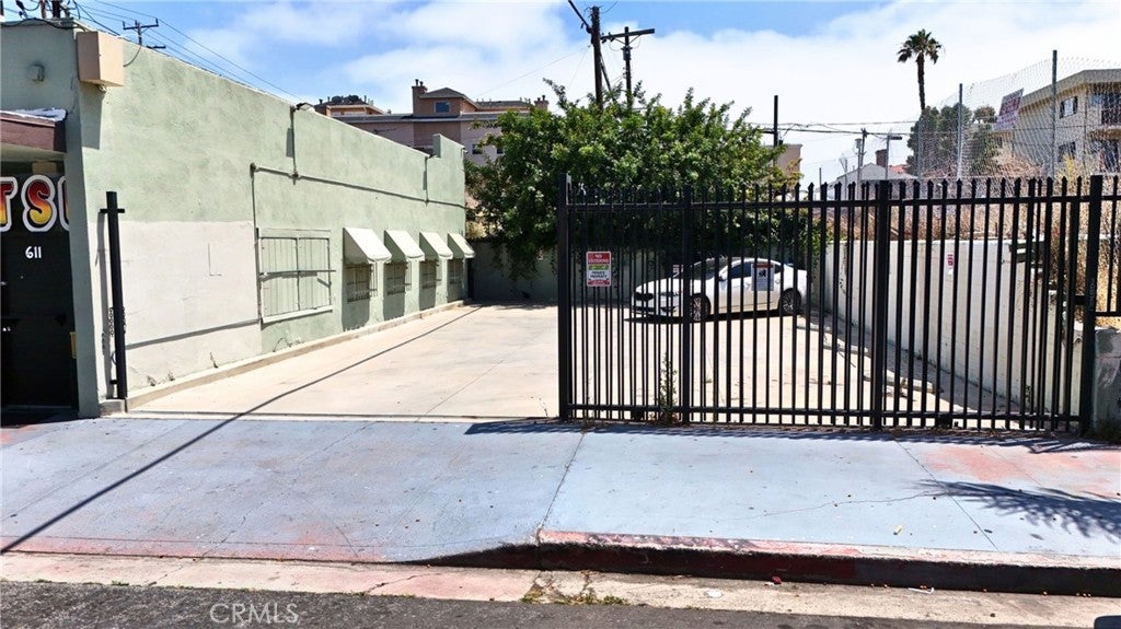 601 W 6th