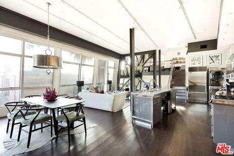Photo of 1513 9th Street #3, Santa Monica, CA 90401 (MLS # 26816665)