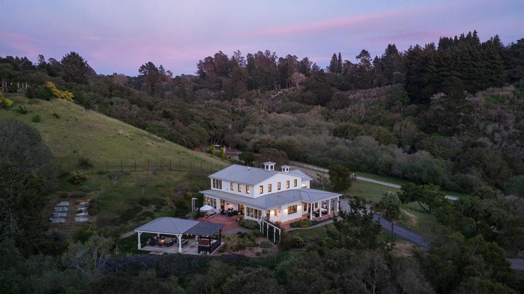 Photo of 365 Race Horse Lane, Watsonville, CA 95076 (MLS # ML82040195)