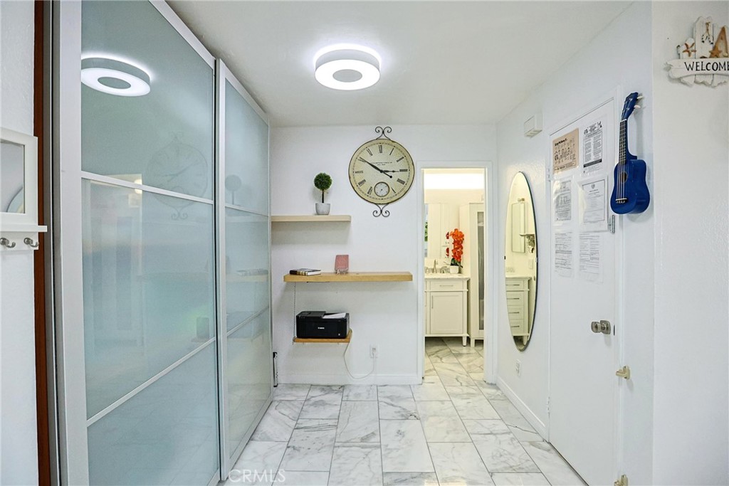 6924 Hyde Park Drive 106