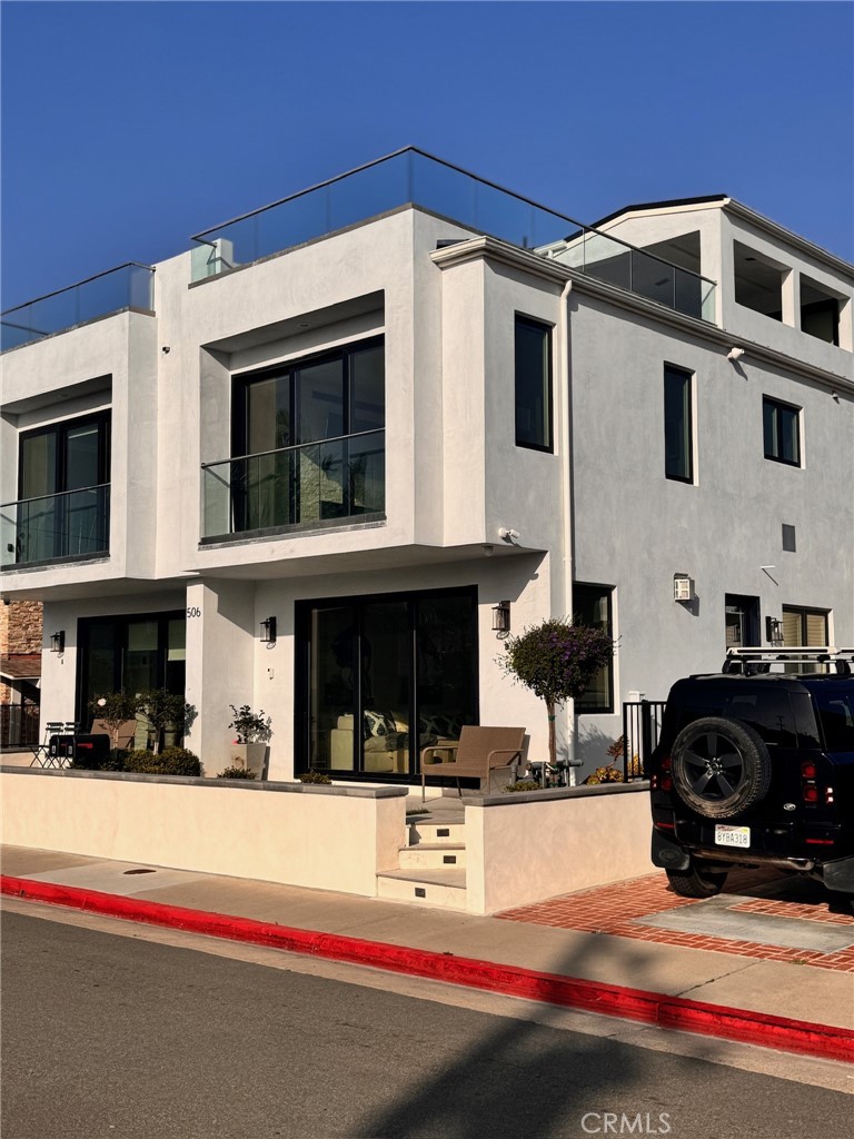 506 Clubhouse Avenue