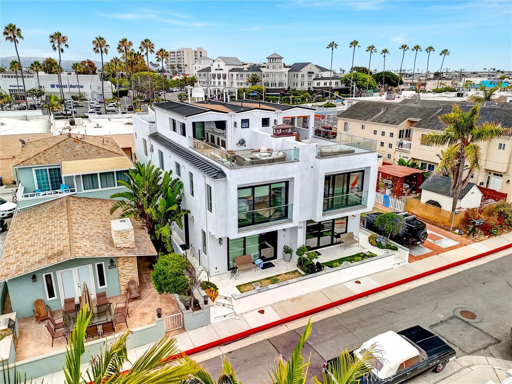 506 Clubhouse Avenue