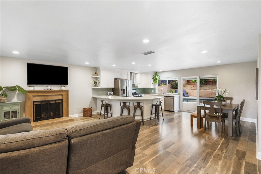 1274 Maple View Drive