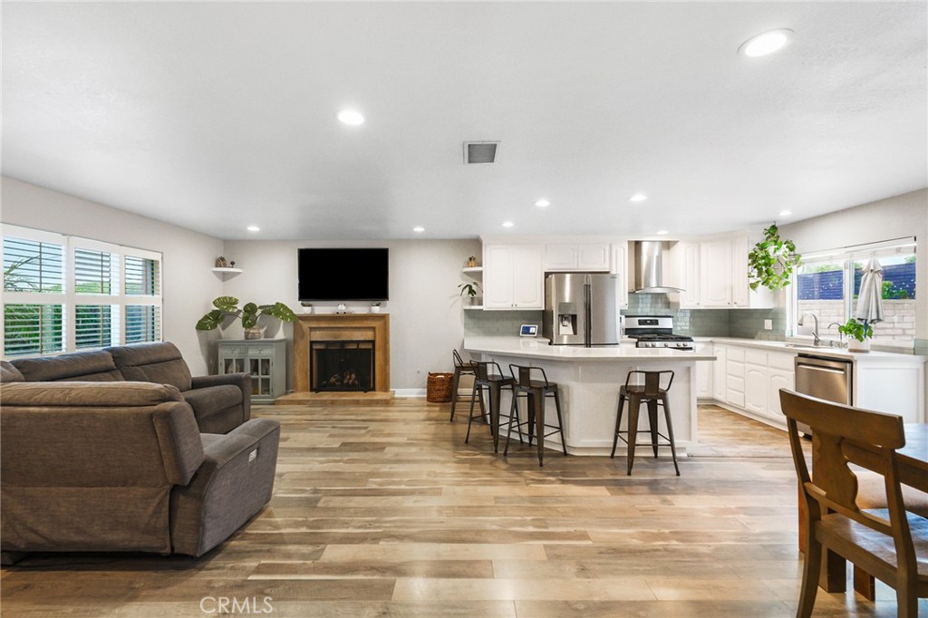 1274 Maple View Drive