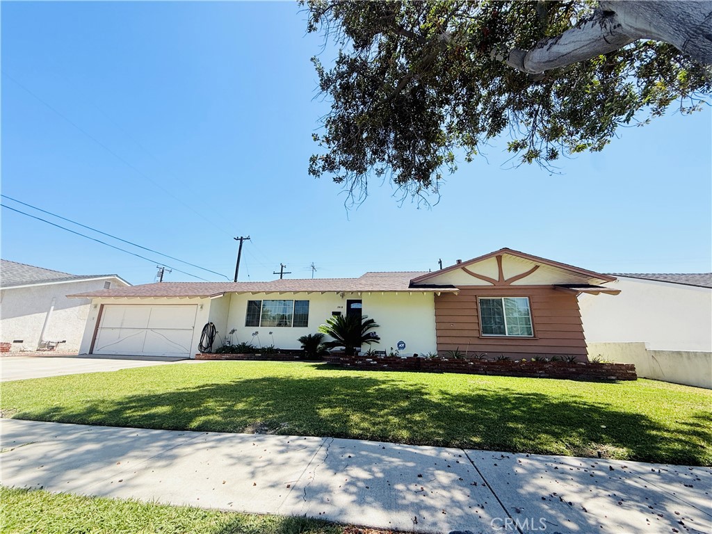 2618 W Stonybrook Drive