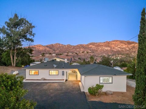 Photo of 11330 Posthill Road Rd, Lakeside, CA 92040 (MLS # 250042210SD)