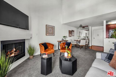 Photo of 21520 Burbank Boulevard #313, Woodland Hills, CA 91367 (MLS # 26664675)