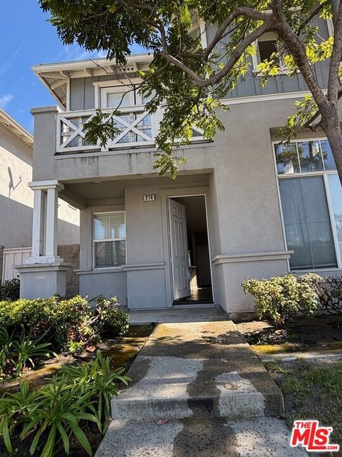 Photo of 214 E Port Hueneme Road, Port Hueneme, CA 93041 (MLS # 26861465)