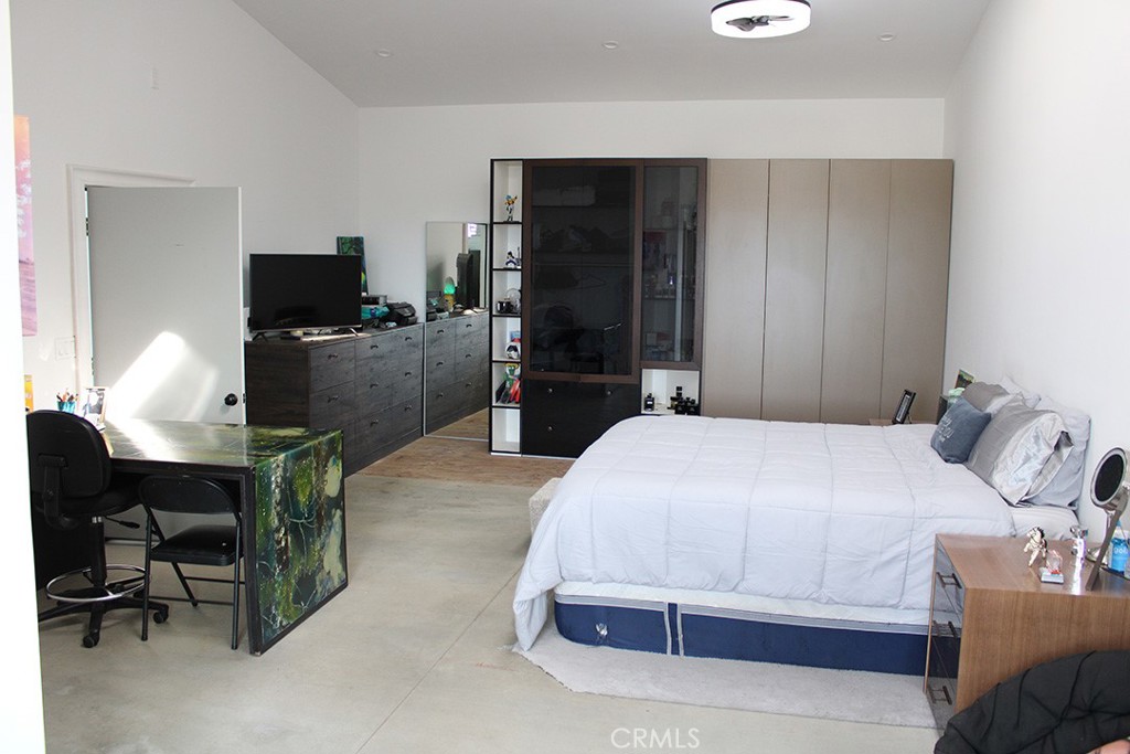 103 E Avenue R4