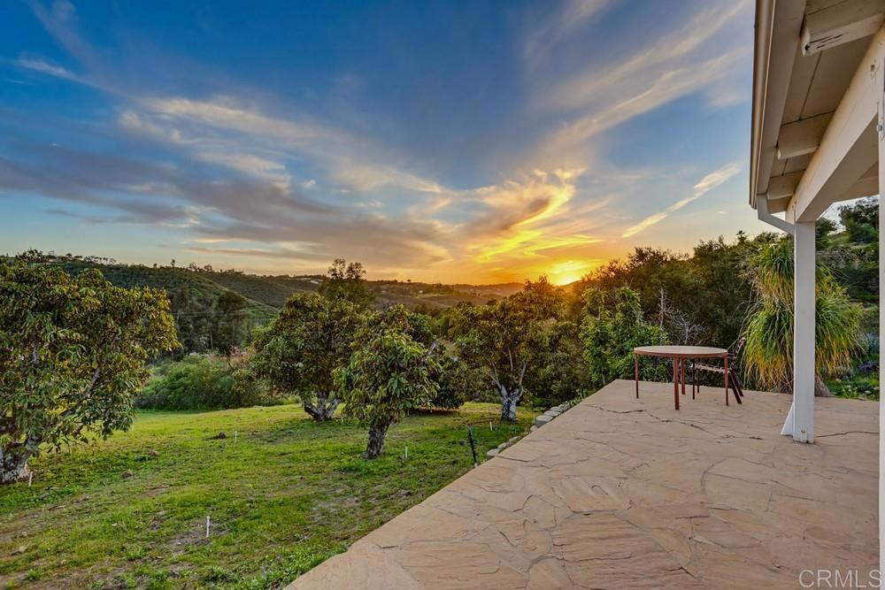 2073 Willow Glen Road