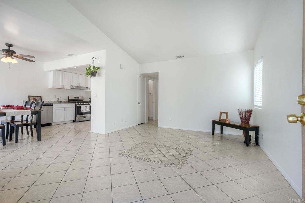 2855 Wanek Rd - J