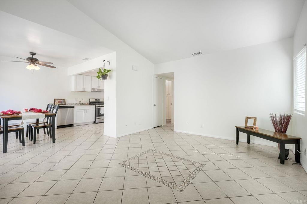 2855 Wanek Rd - J
