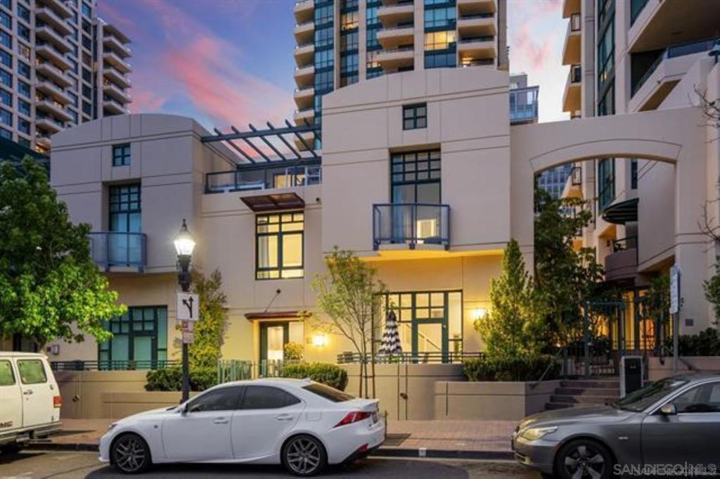 Downtown - Residential Lease