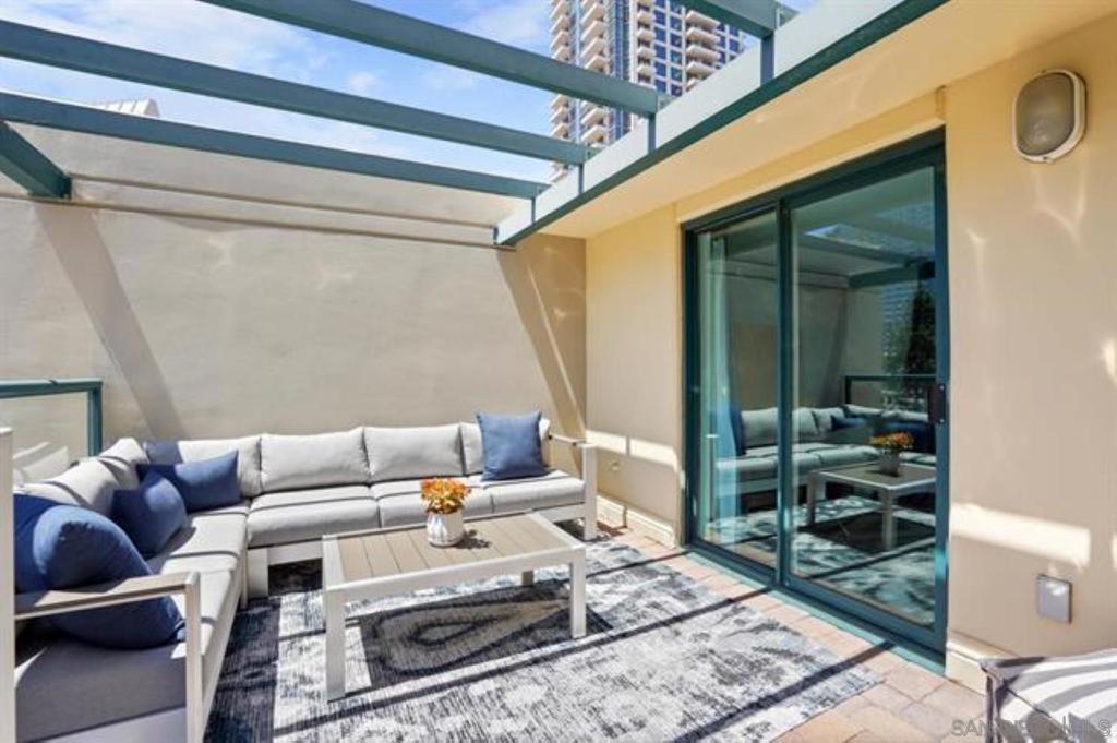 Downtown - Residential Lease