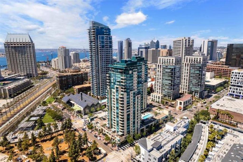 Downtown - Residential Lease