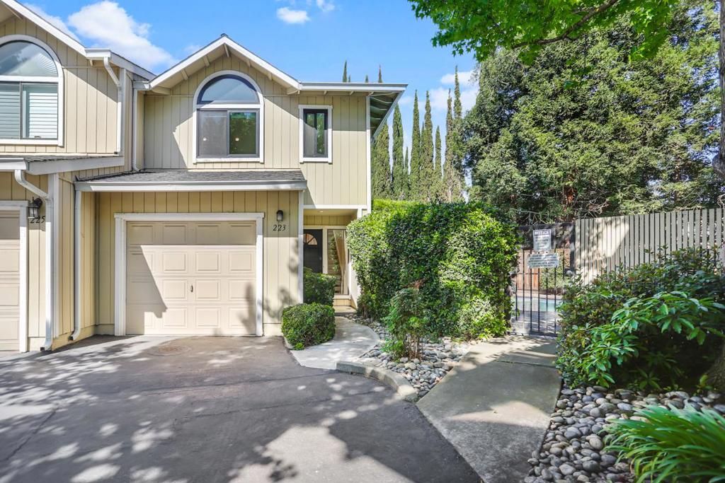 223 Saratoga Avenue, Santa Clara CA 95050
