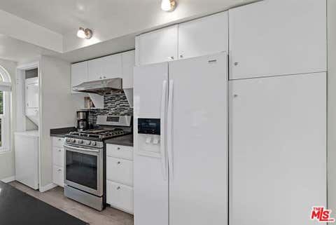 Tiny photo for 11337 Nebraska Avenue #303, Los Angeles, CA 90025 (MLS # 26850359)