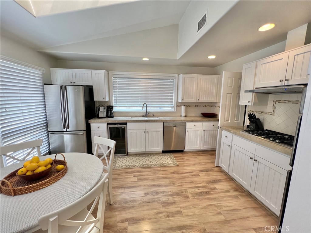 Corona del Mar North of PCH (CNHW) - Residential Lease