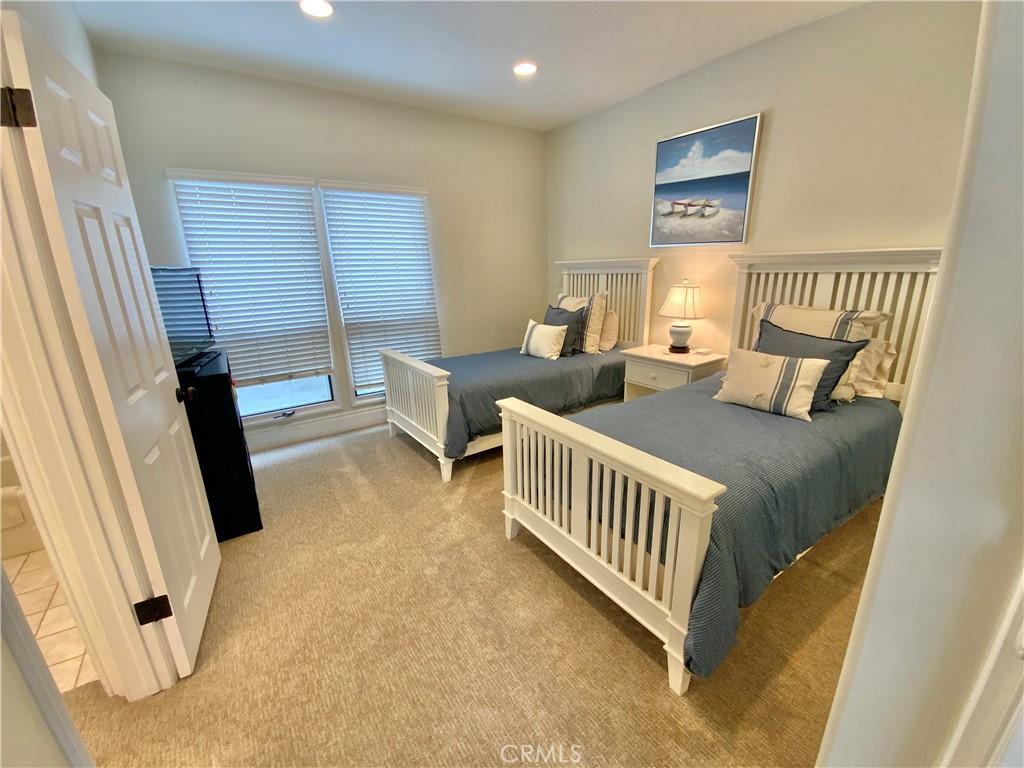 Corona del Mar North of PCH (CNHW) - Residential Lease