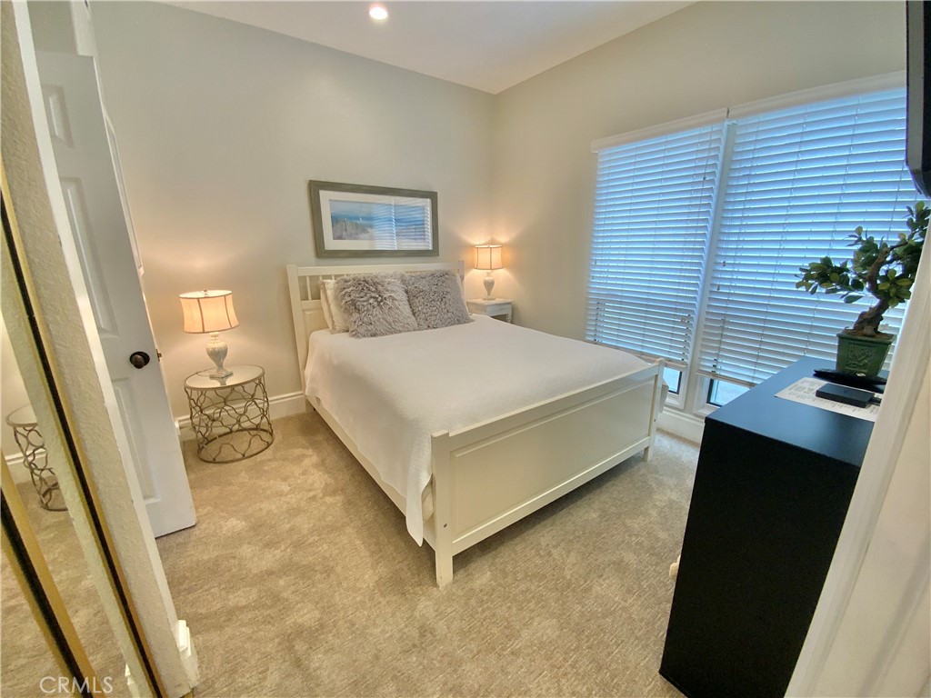 Corona del Mar North of PCH (CNHW) - Residential Lease