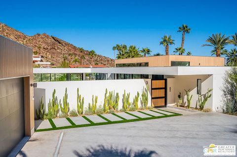 Photo of 310 W Crestview Drive, Palm Springs, CA 92264 (MLS # 25626735PS)