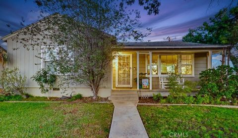 4702 Castana Lakewood CA 90712