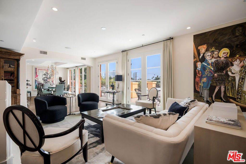 Photo of 1230 Westholme Avenue #104, Los Angeles, CA 90024 (MLS # 25589609)