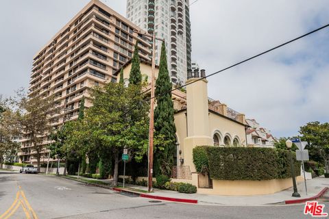 Photo of 1230 Westholme Avenue #104, Los Angeles, CA 90024 (MLS # 25589609)