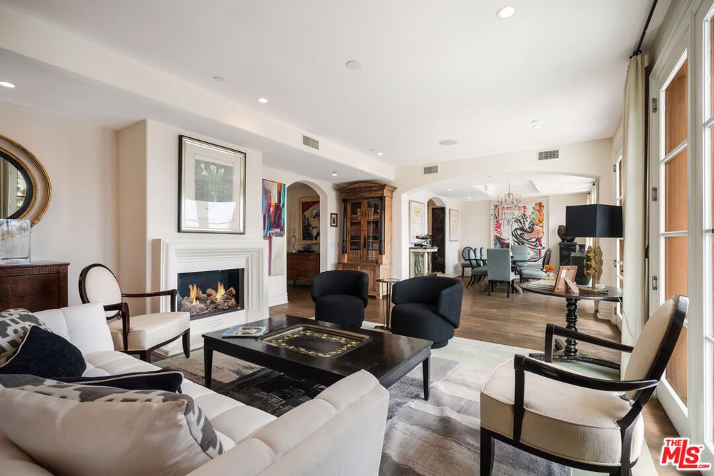 Photo of 1230 Westholme Avenue #104, Los Angeles, CA 90024 (MLS # 25589609)