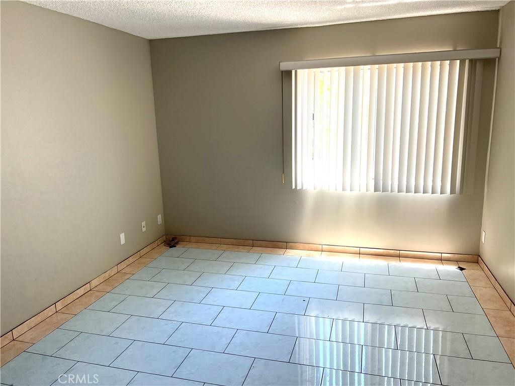 5460 White Oak Avenue G210
