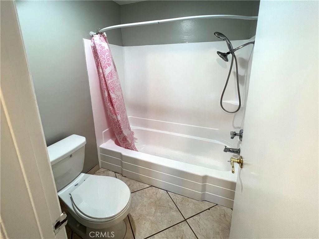 5460 White Oak Avenue G210