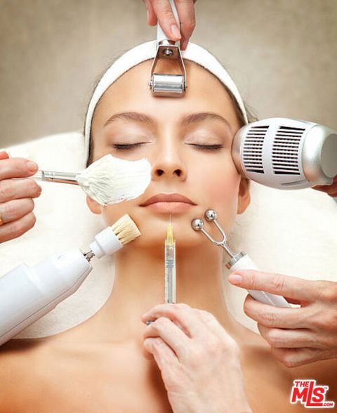 Photo of 421 N Rodeo Drive, Beverly Hills, CA 90210 (MLS # 25569001)