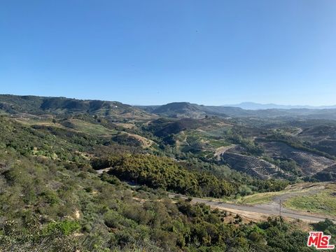 Photo of 45220 Los Gatos Road, Temecula, CA 92590 (MLS # 26667983)