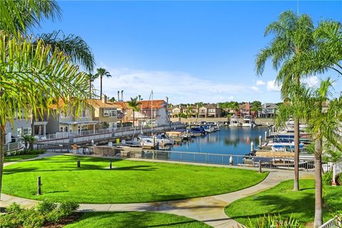 331 Parsons Landing Long Beach CA 90803