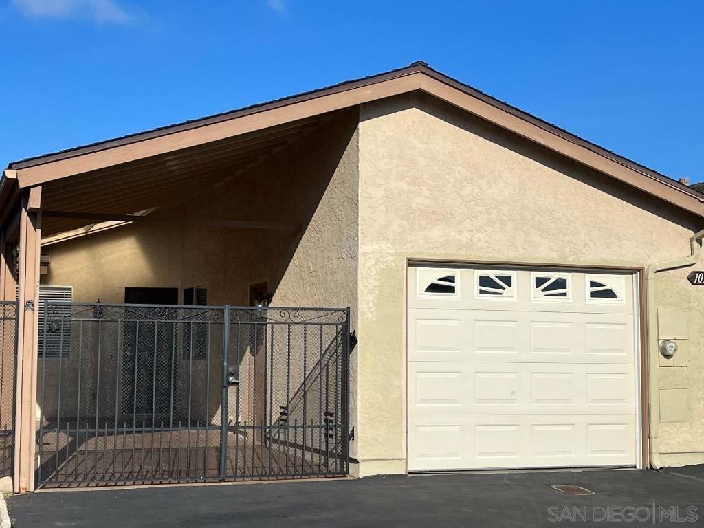 1030 Plover Way