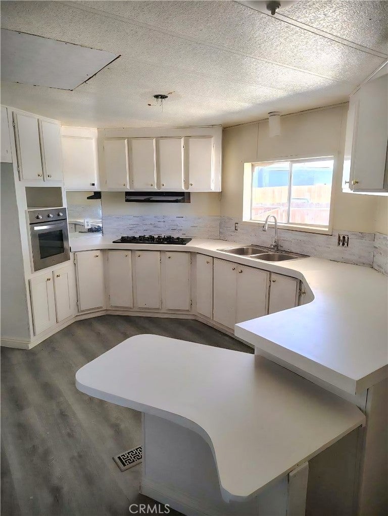 3300 15th Street W 39