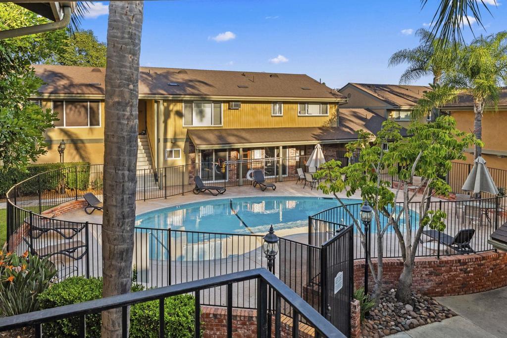 La Mesa - Residential