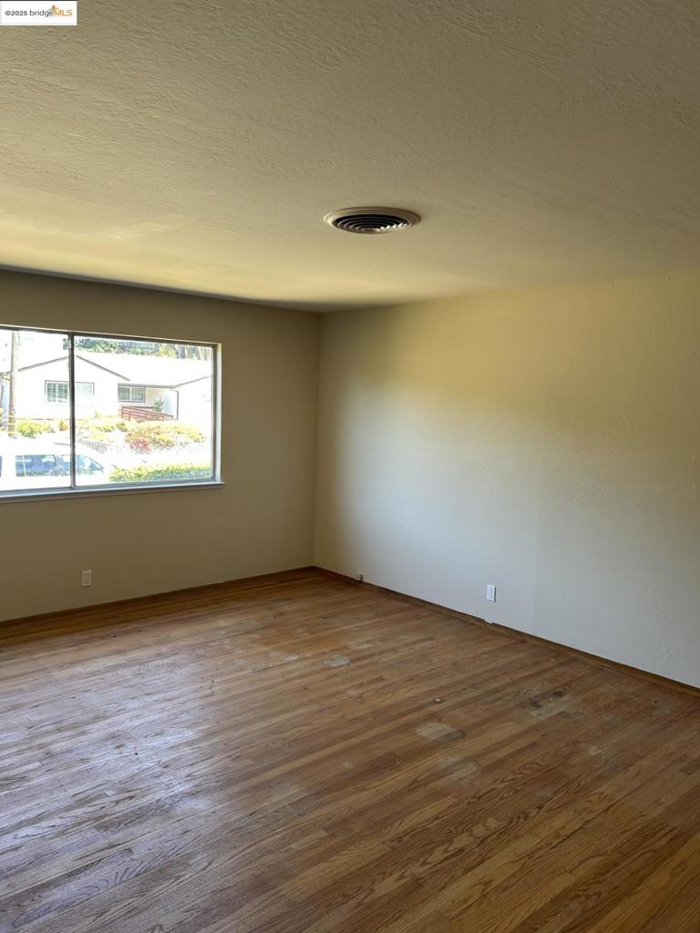 PINOLE VALLEY - Residential
