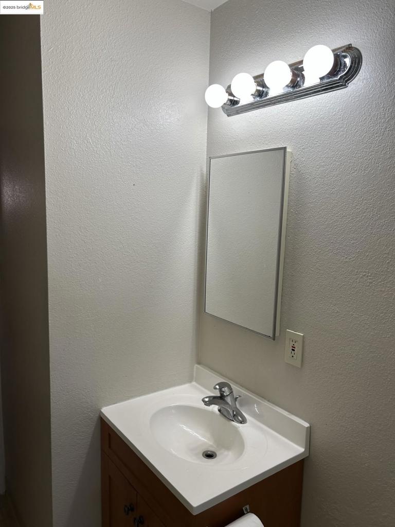 PINOLE VALLEY - Residential