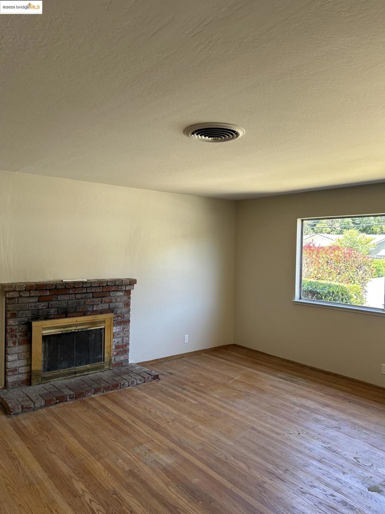 PINOLE VALLEY - Residential