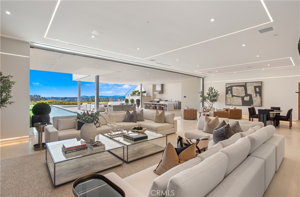 Irvine Terrace (IRVT) - Residential