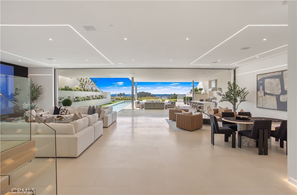 Irvine Terrace (IRVT) - Residential