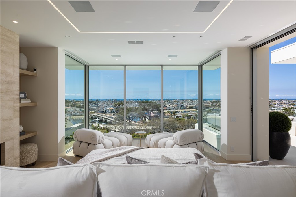 Irvine Terrace (IRVT) - Residential
