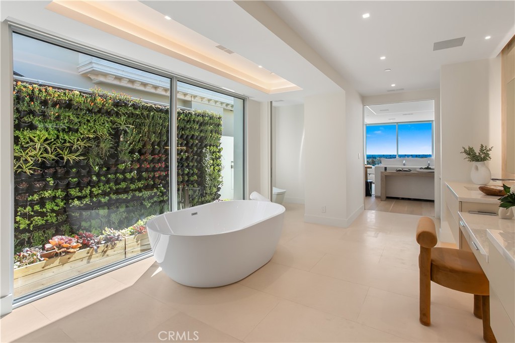 Irvine Terrace (IRVT) - Residential