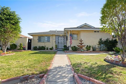 Photo of 14870 Hubbard, Sylmar, CA 91342 (MLS # DW26026473)