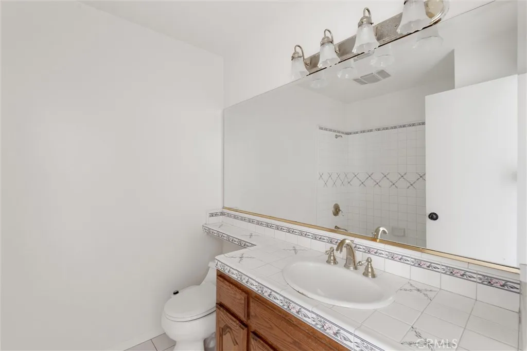 Rancho Palos Verdes, California 90275, United States, 4 Bedrooms Bedrooms, ,2 BathroomsBathrooms,Residential,Pending,181227